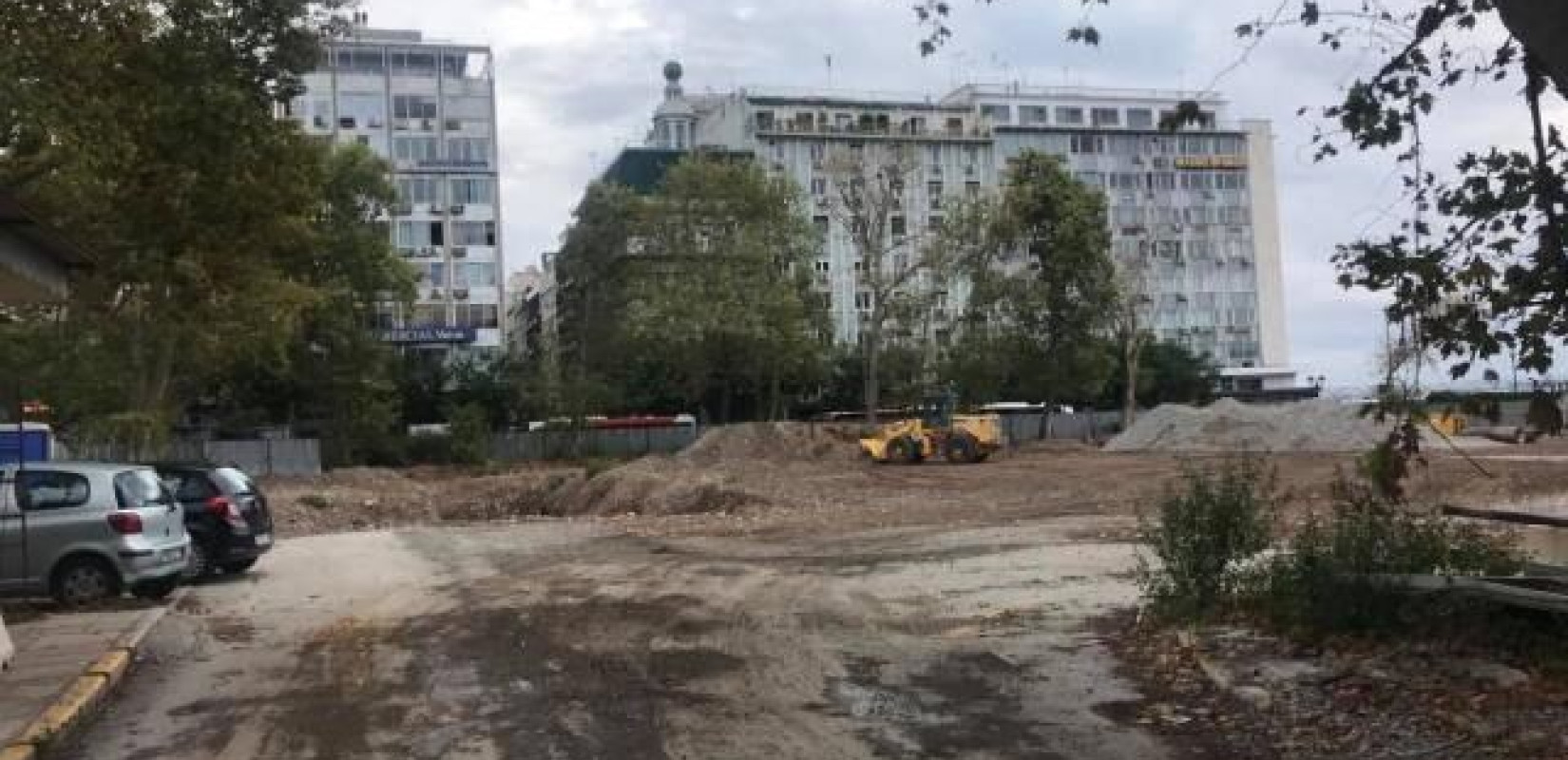 Θεσσαλονίκη: Ικανοποιημένοι οι έμποροι με την απομάκρυνση των λαμαρίνων από την πλατεία Ελευθερίας 