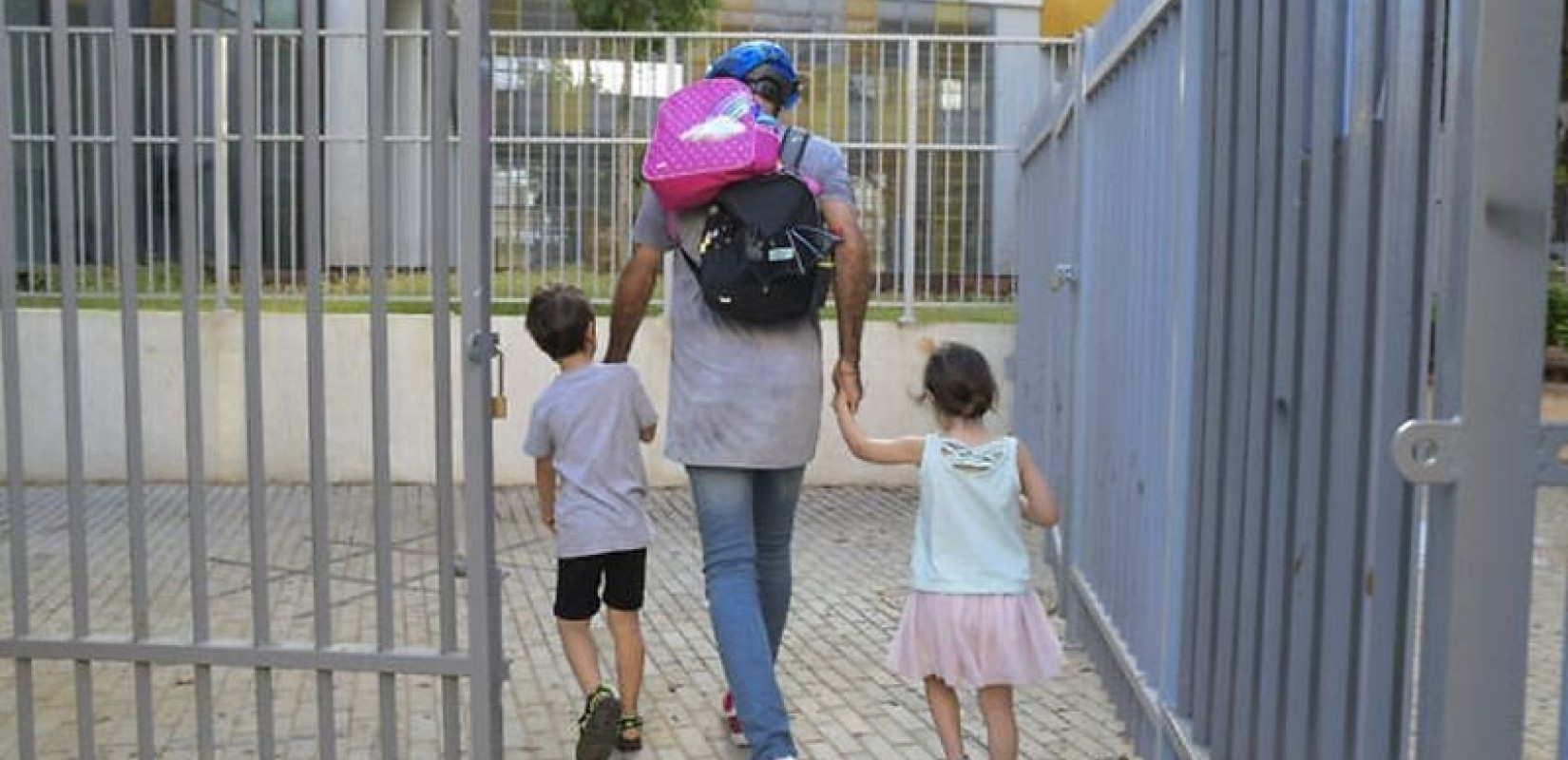 Πώς θα γίνεται η μετακίνηση στα σχολεία στις γκρι περιοχές 