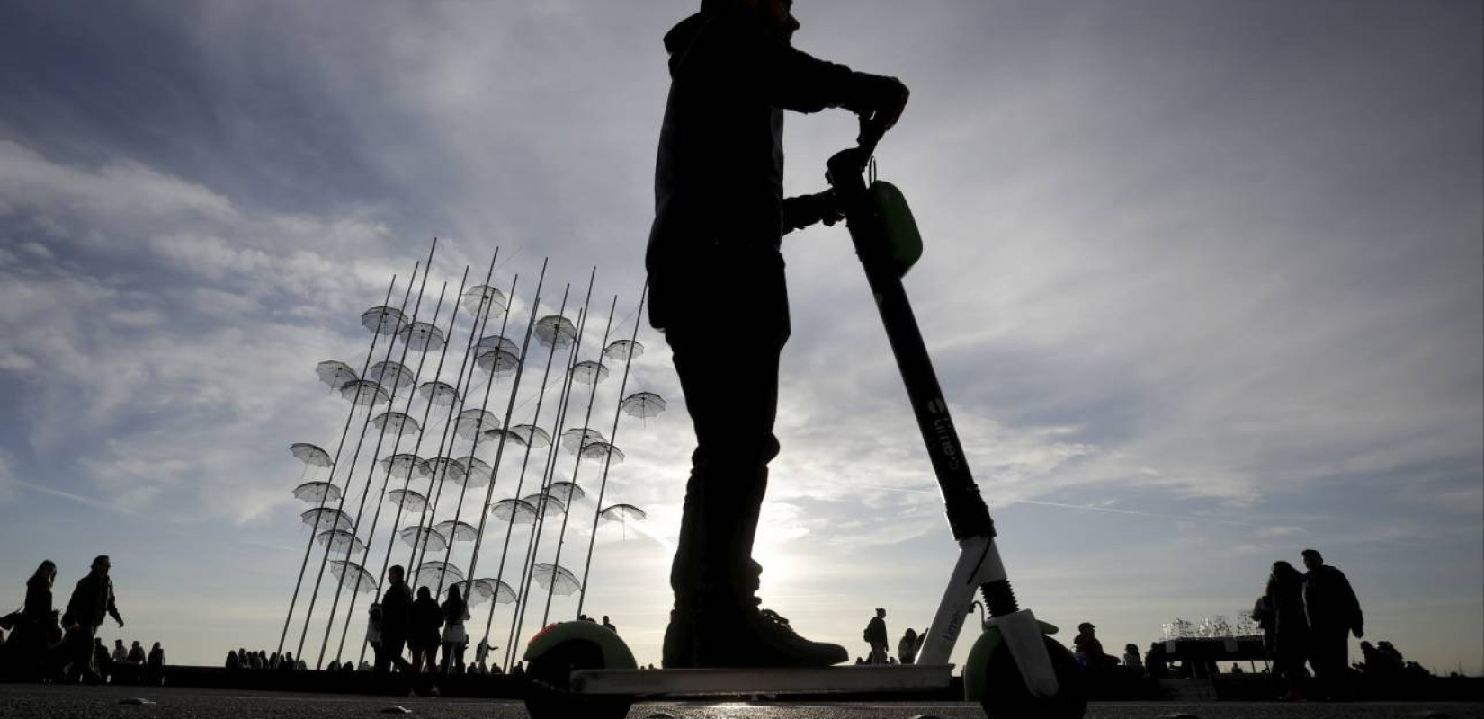 Θεσσαλονίκη: Δύο ατυχήματα με ηλεκτρικά πατίνια μέσα σε λίγες ώρες - Δύο τραυματίες