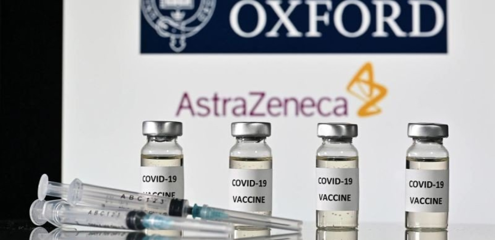 Ούρσουλα Φον Ντερ Λάιεν: 40.000.000 δόσεις θα παραδώσει η AstraZeneca το πρώτο τρίμηνο