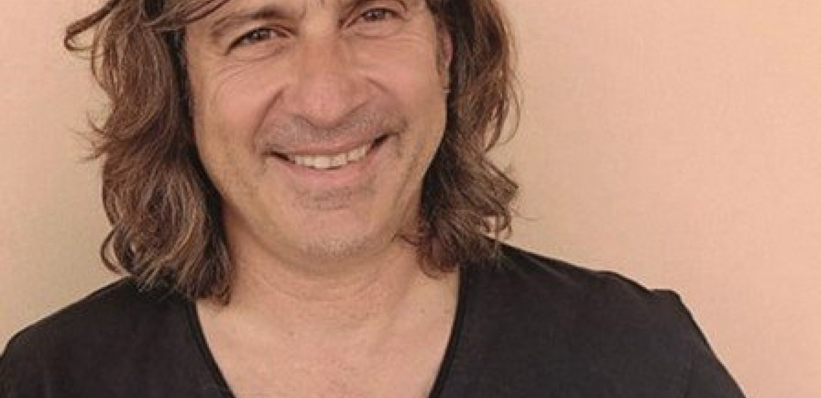 Ένα βιβλίο για να ανακαλύψουμε το «μέσα» μας τώρα που μένουμε μέσα