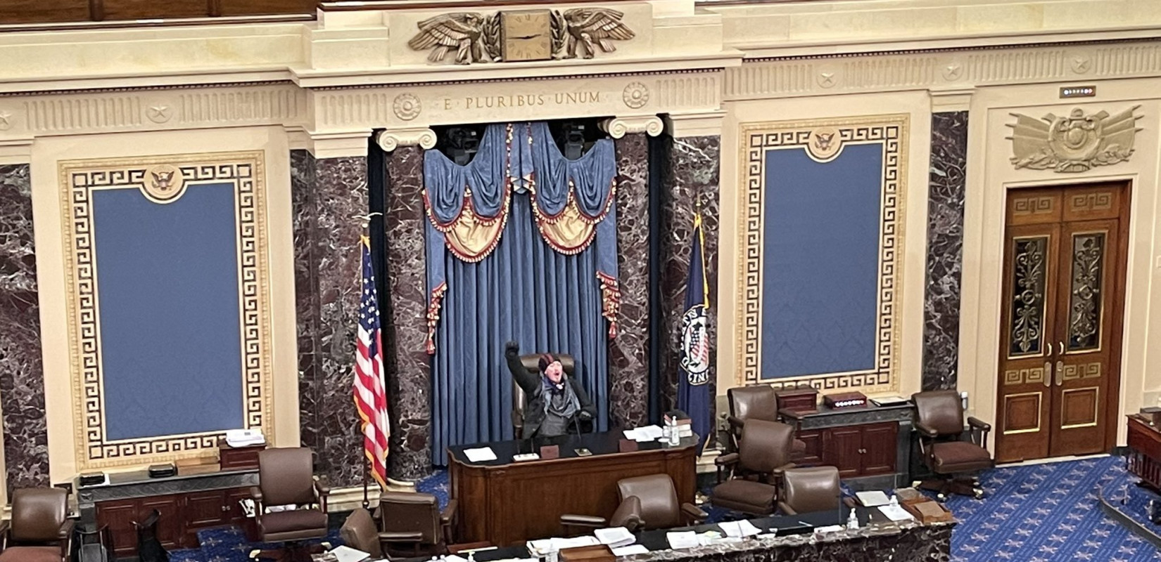 Δημοκρατικοί βουλευτές κινούνται προς την πρόταση μομφής κατά του Τραμπ