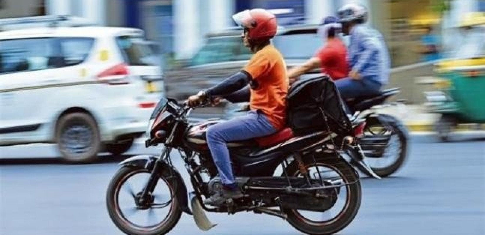 Τρόμος για ντελιβερά στο Παλαιό Φάληρο: Τον χτύπησαν με σφυρί για να τον ληστέψουν - «Ζω από τύχη» (βίντεο)