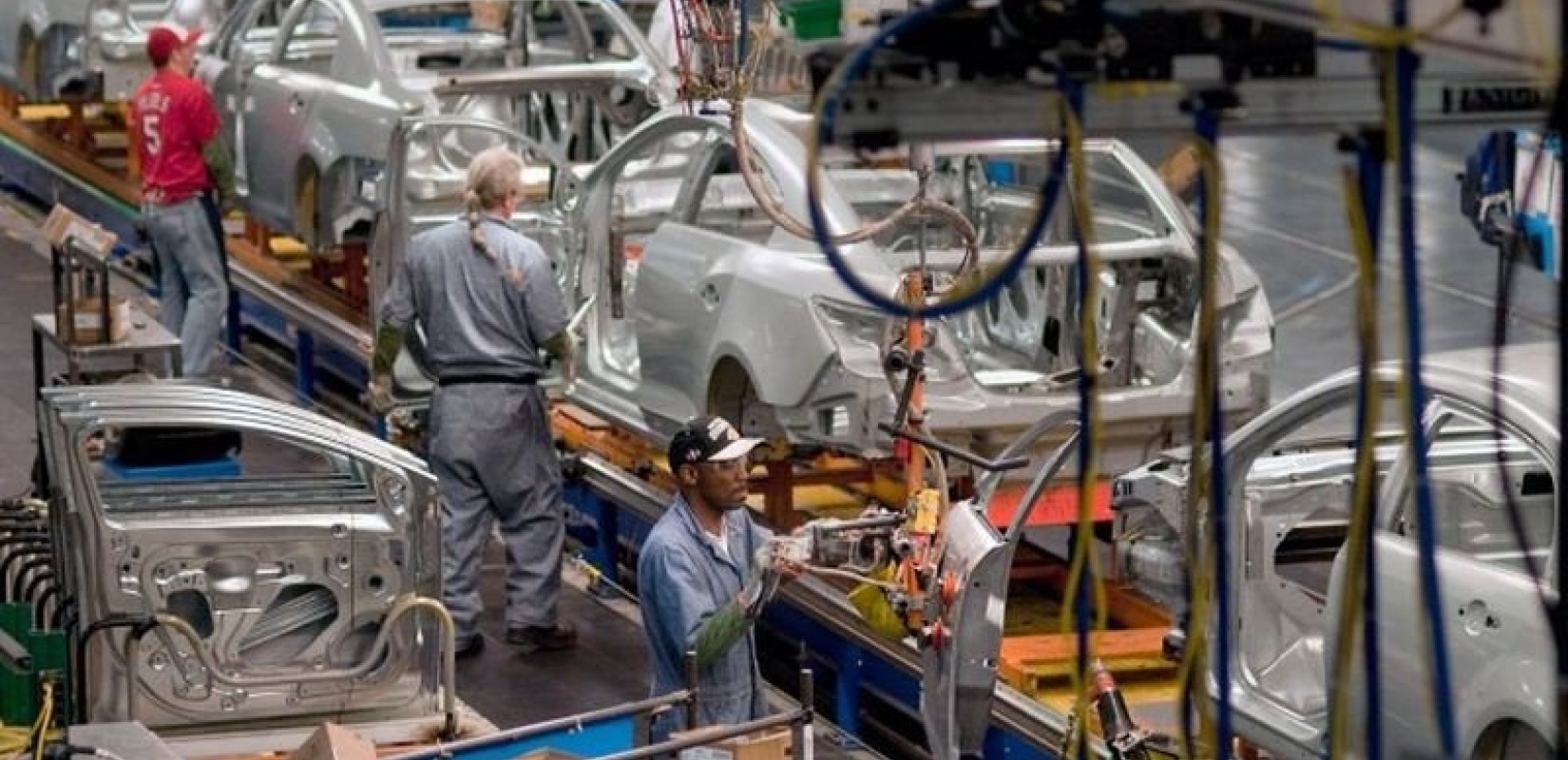 Volkswagen: Σχέδιο περικοπής 50.000 θέσεων εργασίας στη Γερμανία έως το 2030