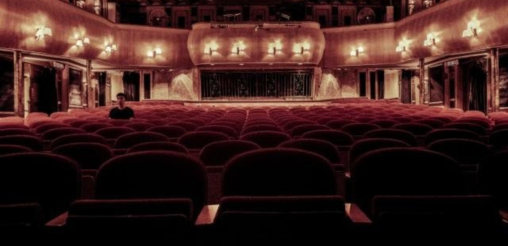 "Είμαστε όλοι μαζί": Οι ηθοποιοί στηρίζουν τους συναδέλφους τους που υπέστησαν οποιαδήποτε κακοποίηση