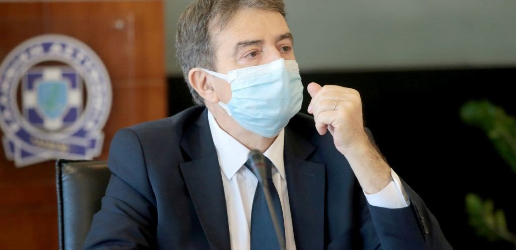 Η απόφαση Χρυσοχοΐδη για την έξοδο και επανείσοδο αλλοδαπών υπηκόων τρίτων χωρών