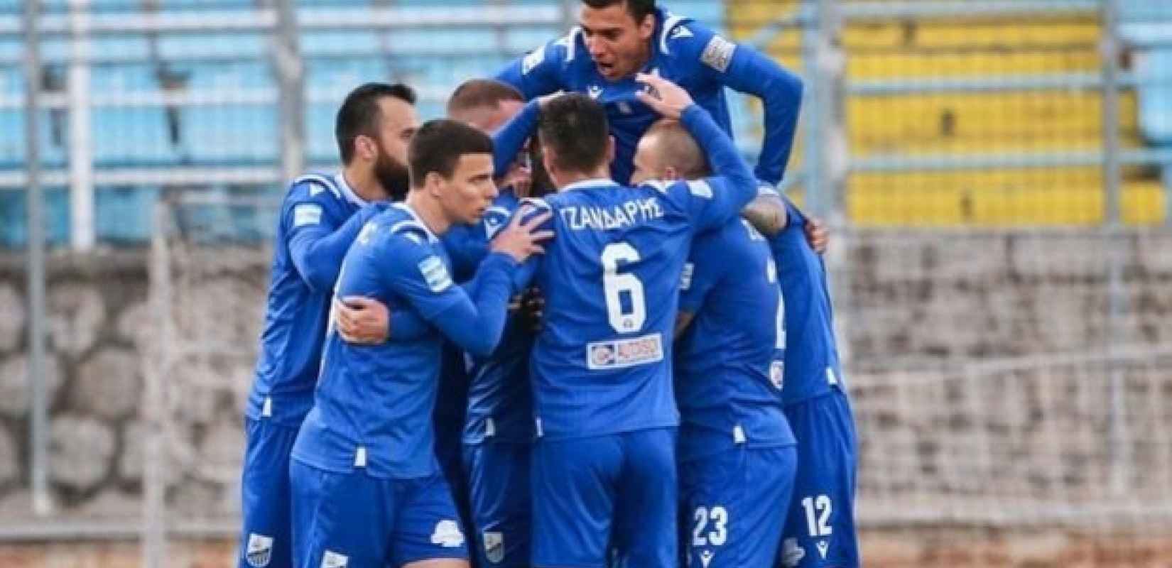Super League: Η Λαμία... έσπρωξε την ΑΕΛ στον γκρεμό (βίντεο)