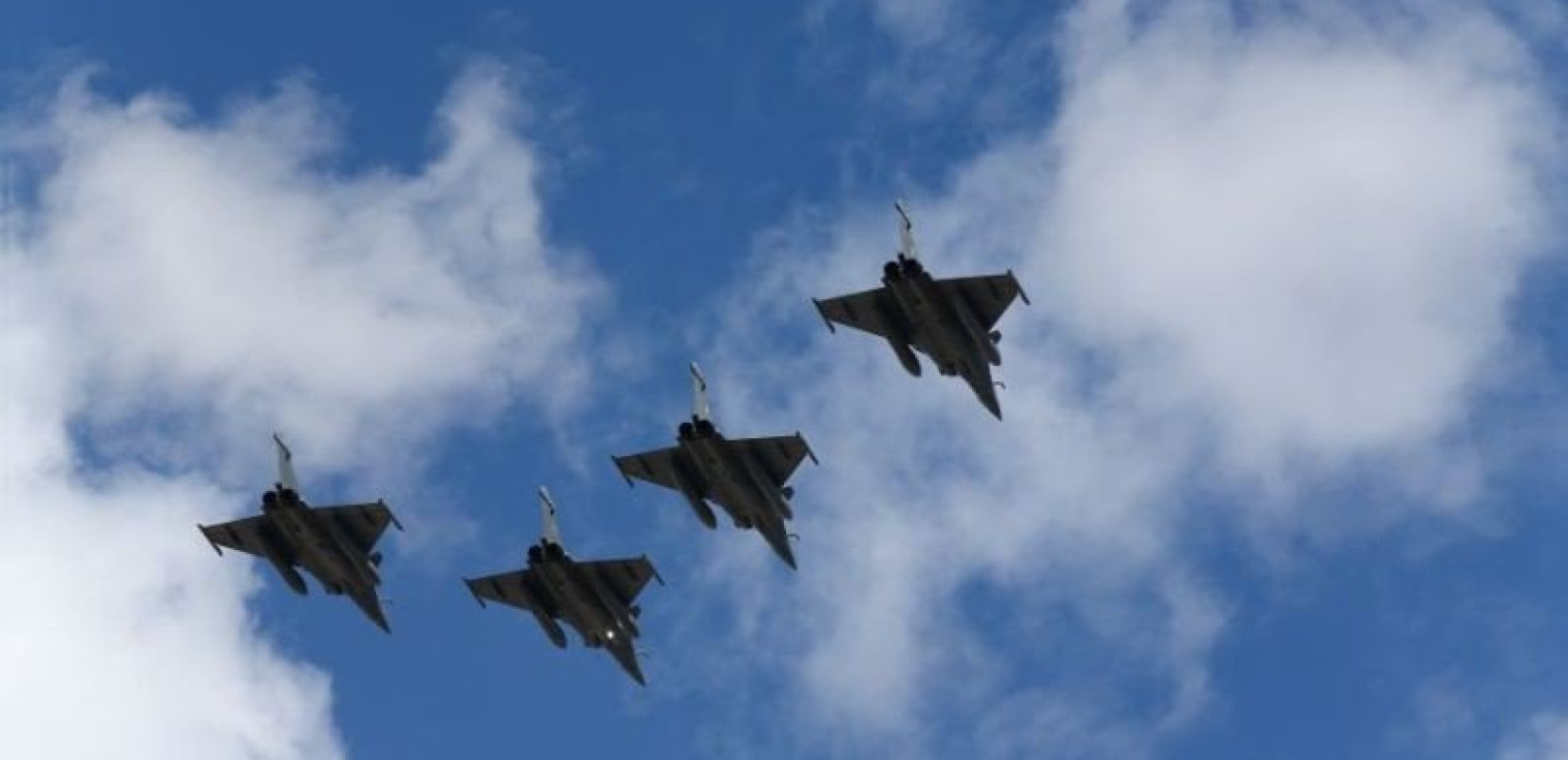 Νέα παραβίαση του εναέριου χώρου από τουρκικά μαχητικά