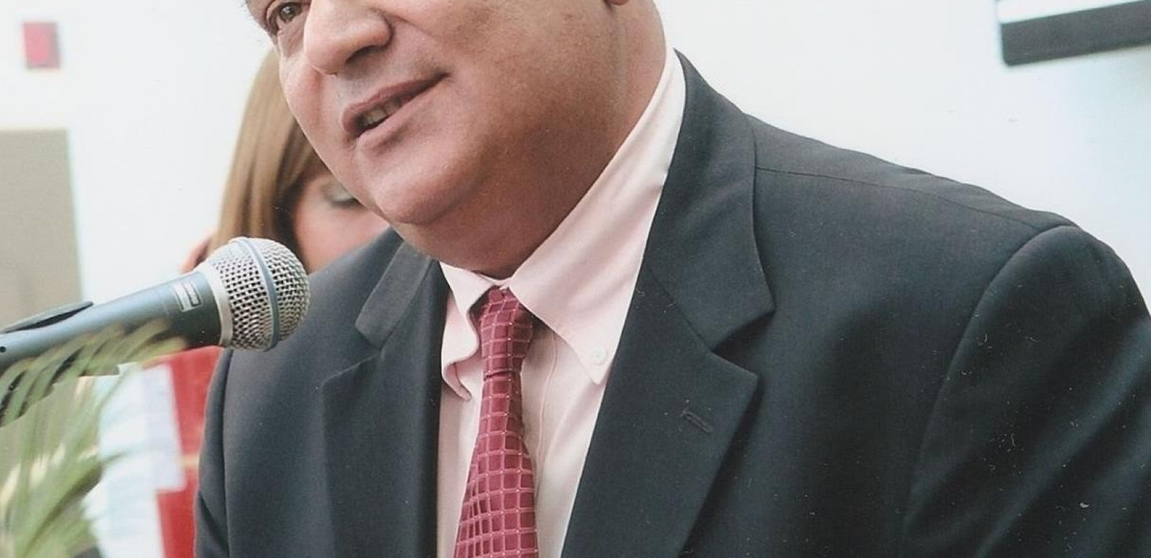Η Χρύσα Αράπογλου αποχαιρετά τον καλό της φίλο Κώστα Τσιτουρίδη 