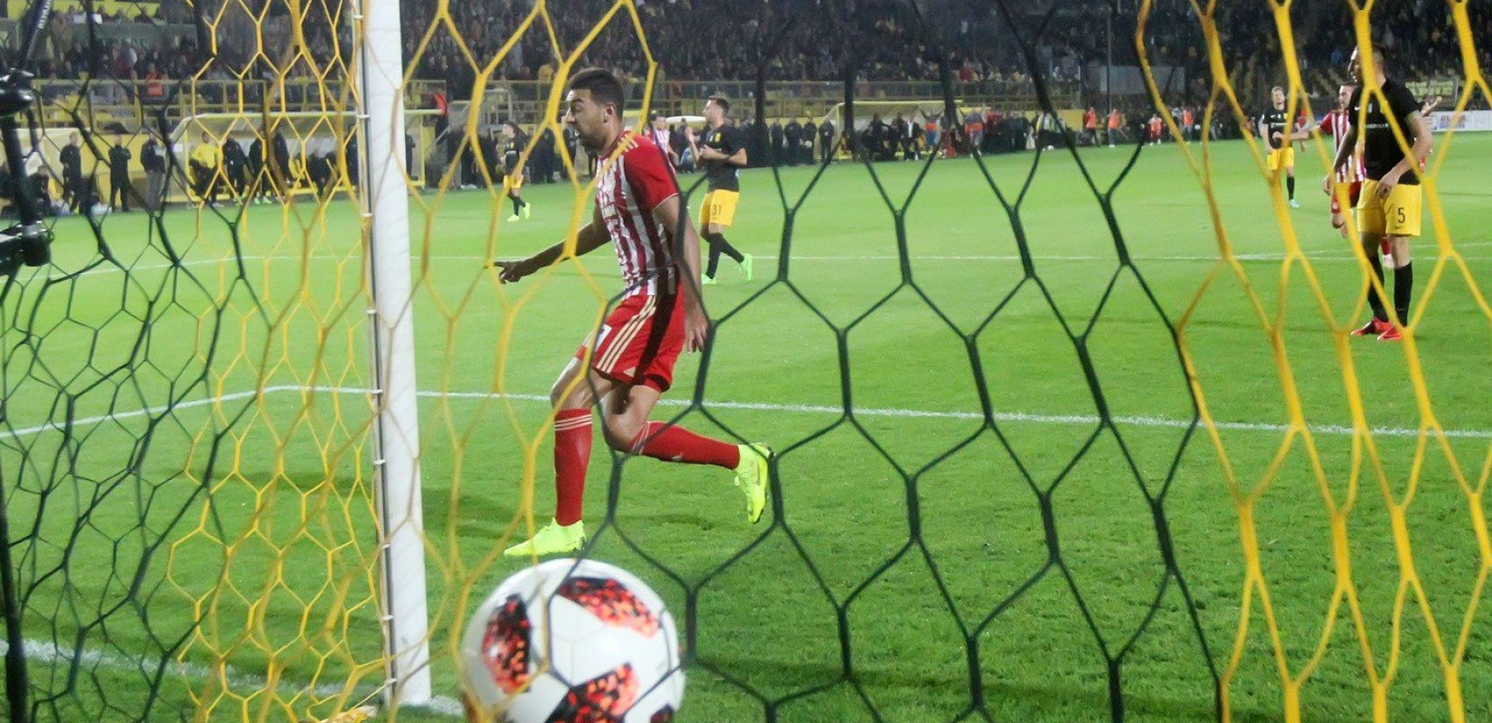 Νοκ άουτ με δύο μπαλιές ο Άρης (video)