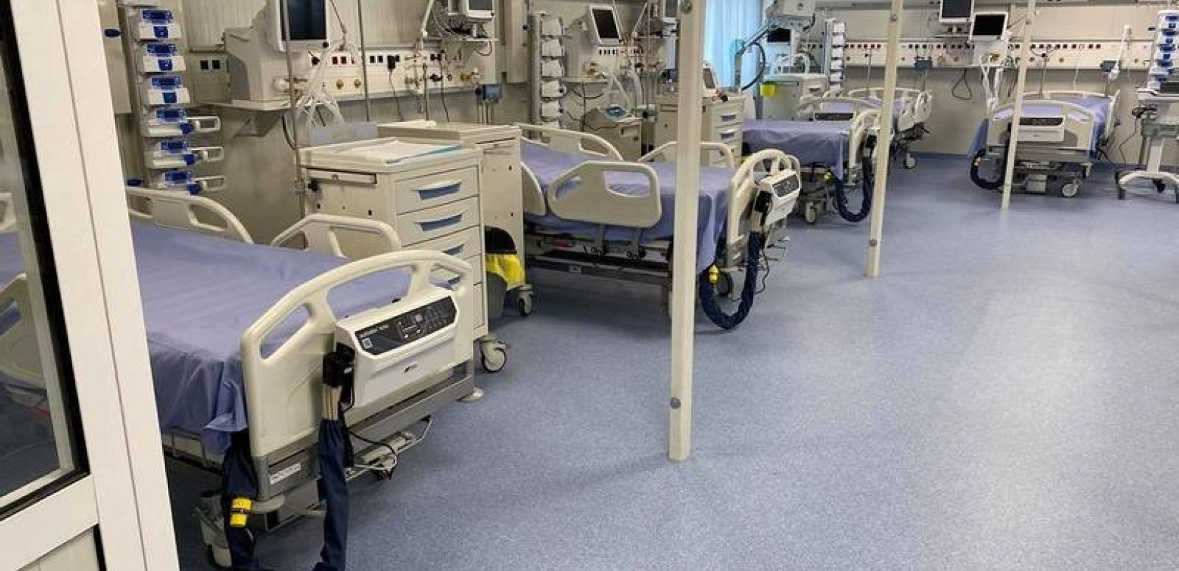 Στο νοσοκομείο «Παπανικολάου» τρεις εγκαυματίες από τη φονική φωτιά στη Βόρεια Μακεδονία