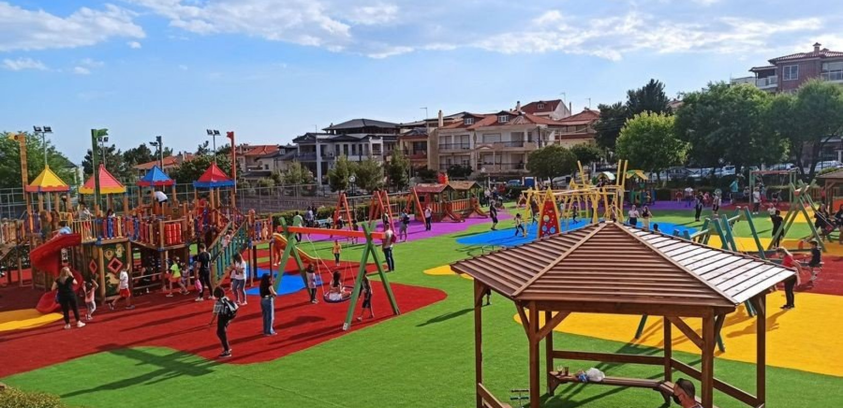 Δ. Ωραιοκάστρου: Με κέφι και όρεξη για παιχνίδι παραδόθηκε η εντυπωσιακή «Καστροπολιτεία» στα παιδιά