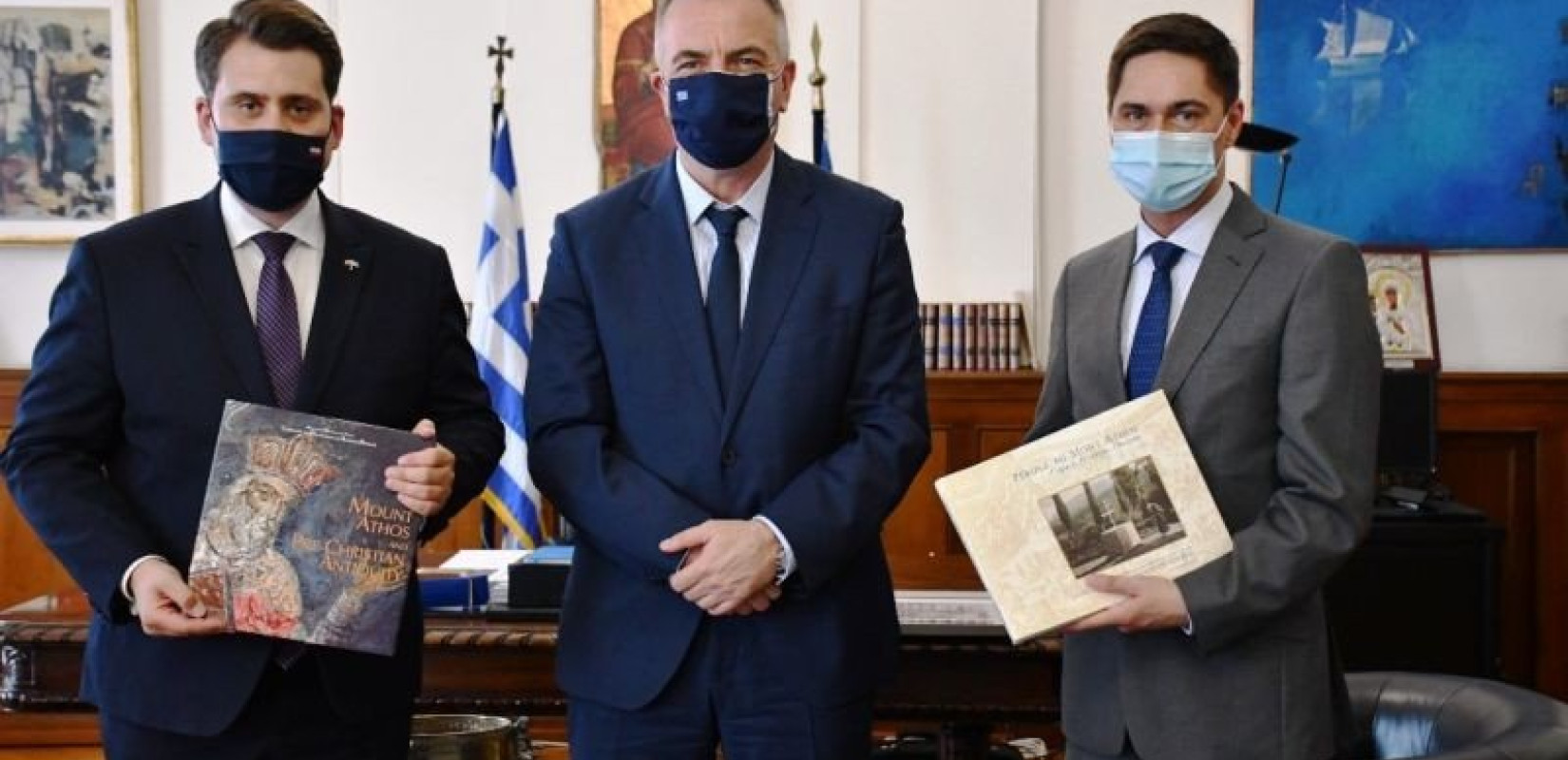 Συναντήσεις Καλαφάτη με τους γενικούς προξένους της Πολωνίας και της Γεωργίας
