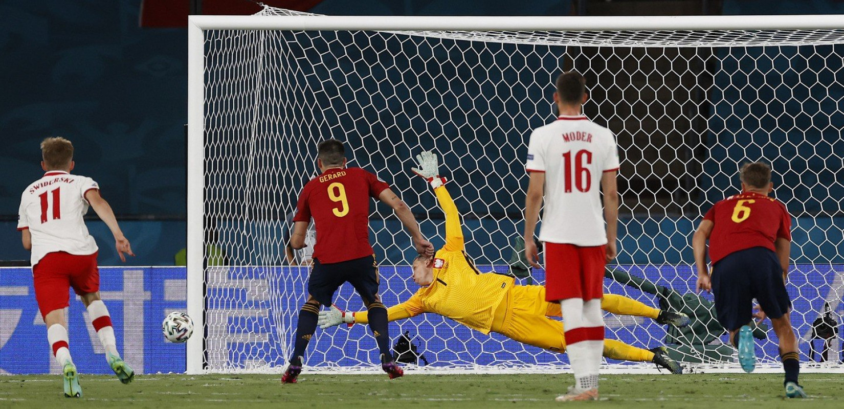 Ισπανία - Πολωνία 1-1: Από γκέλα σε γκέλα (βίντεο)