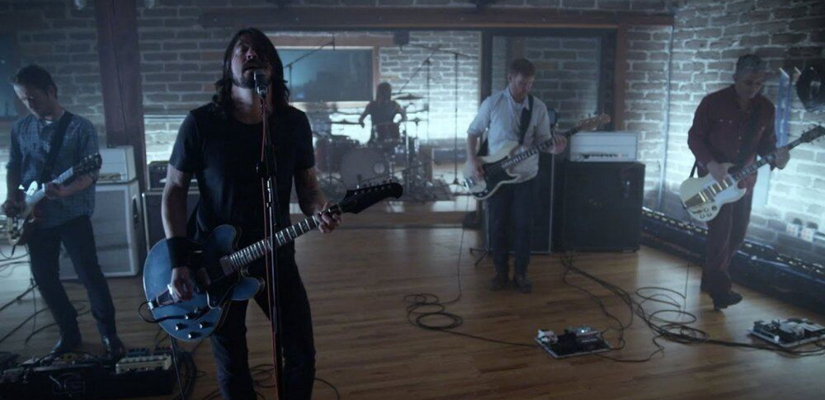 ΗΠΑ: Η συναυλία των Foo Fighters έγινε πεδίο αντιπαράθεσης με αντιεμβολιαστές