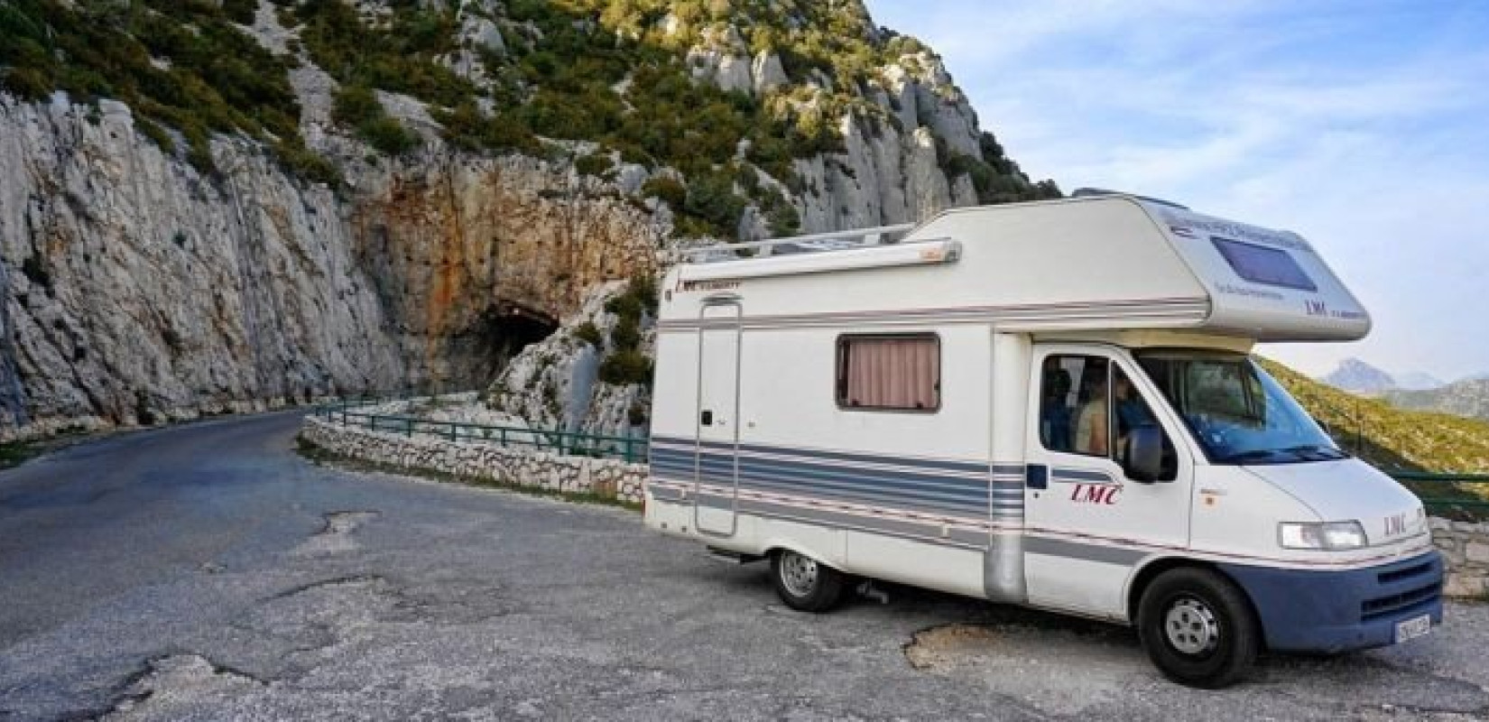 Αύξηση κατά 400% στην εβδομαδιαία ζήτηση για ενοικίαση αυτοκινούμενου τροχόσπιτου