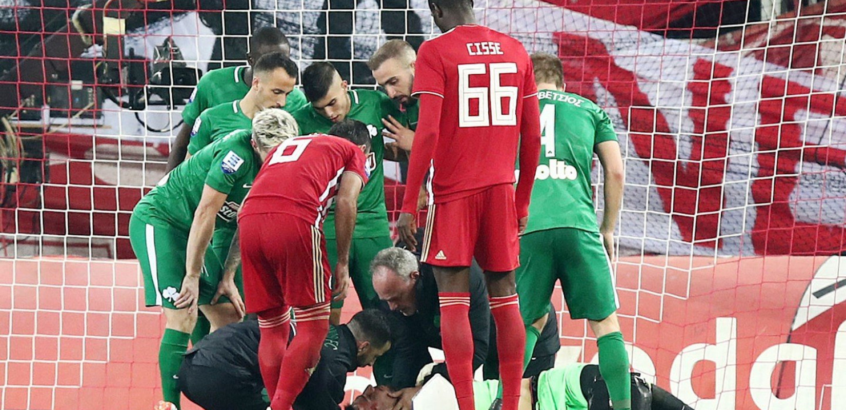 Σπάνια στιγμή στο γήπεδο Καραϊσκάκη (videos)
