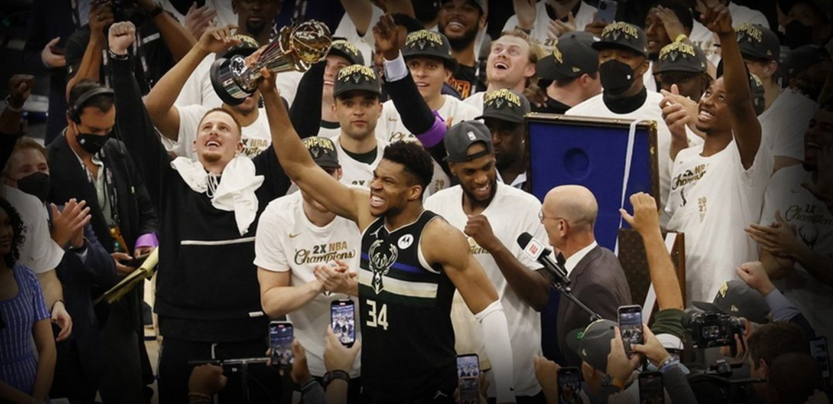 Γιάννης Αντετοκούνμπο στο ESPN: "Το παιδί από την Ελλάδα δεν το πιστεύει αυτό που συμβαίνει" (βίντεο)