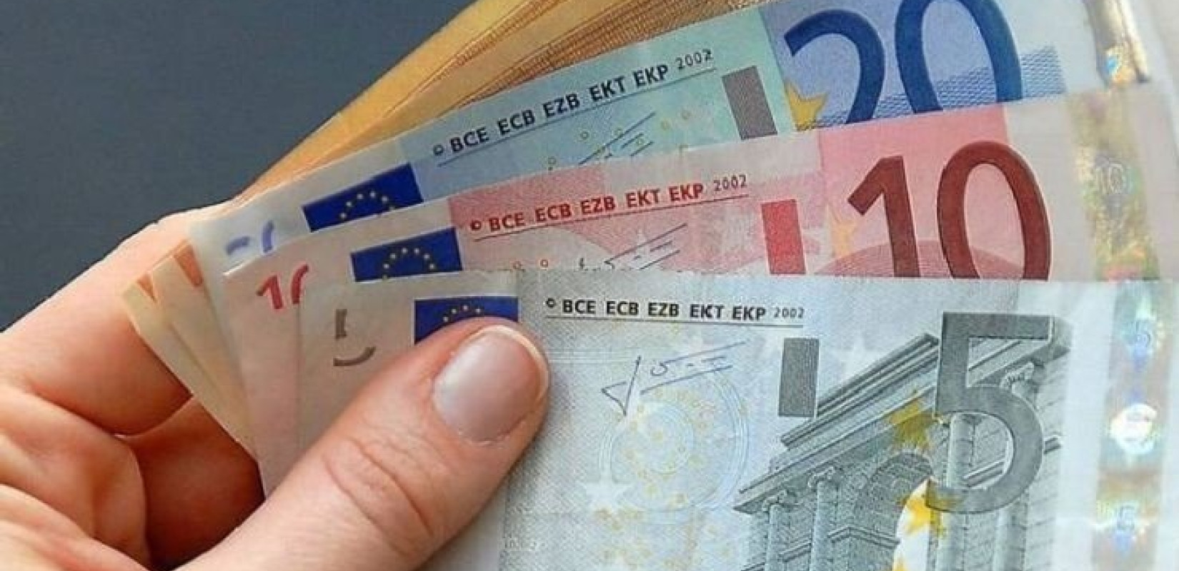 Mε υψηλό αριθμό υπαγωγών ξεκινά η υλοποίηση του προγράμματος «Εξοικονομώ 2025»