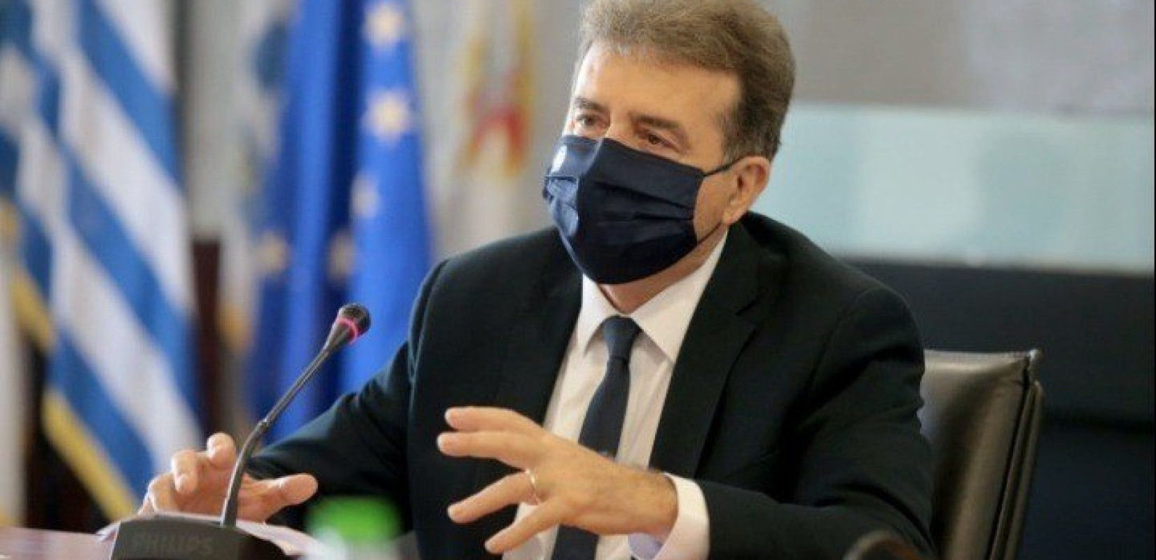Χρυσοχοΐδης: Δύσκολο να ελεγχθεί η φωτιά στην Αχαΐα - Μάχη με τις φλόγες υπό αντίξοες συνθήκες