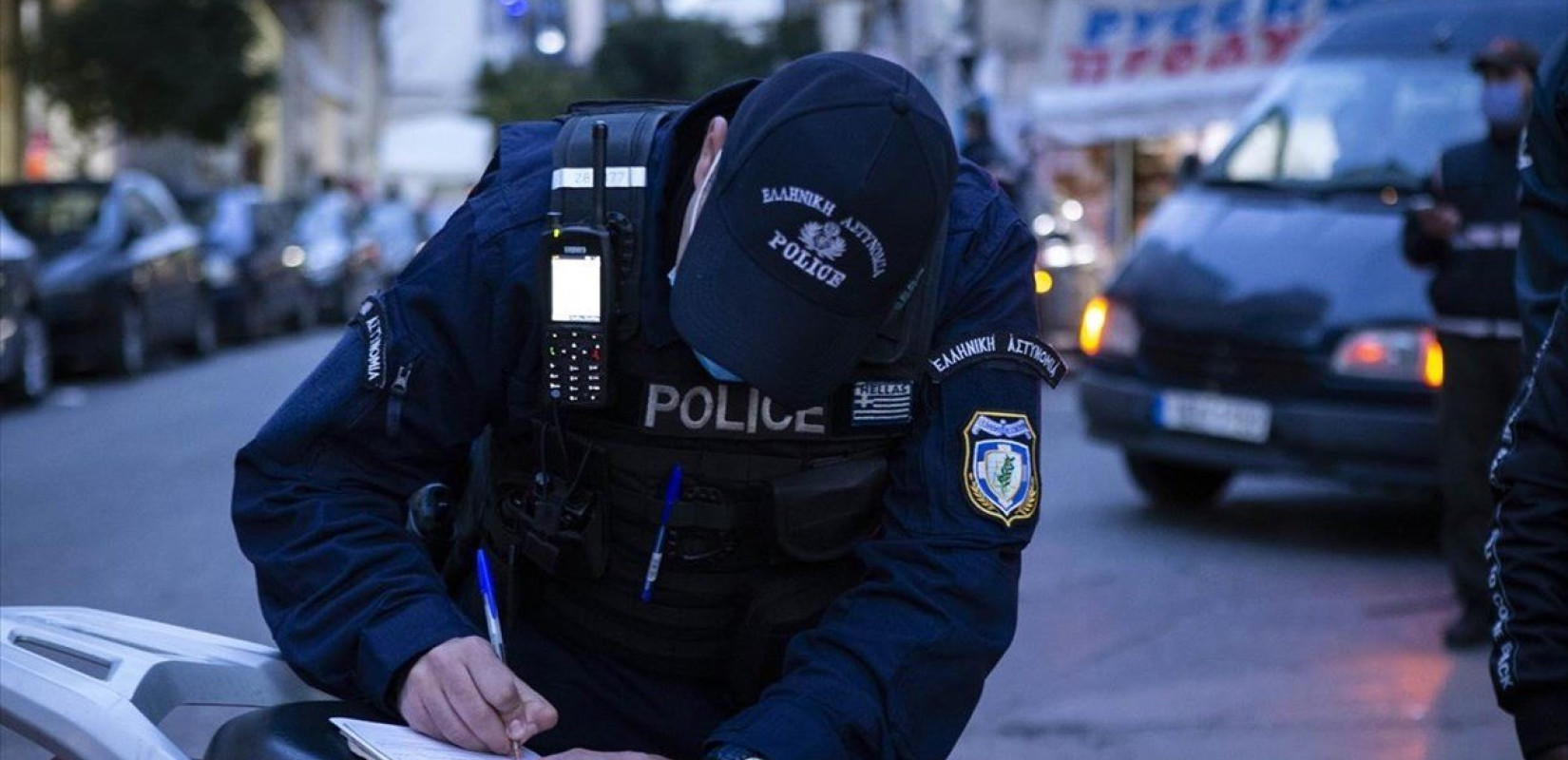 Θεσσαλονίκη: Χαμός με διπλοπαρκαρισμένα και μεθυσμένους οδηγούς σε περιοχές με κέντρα διασκέδασης