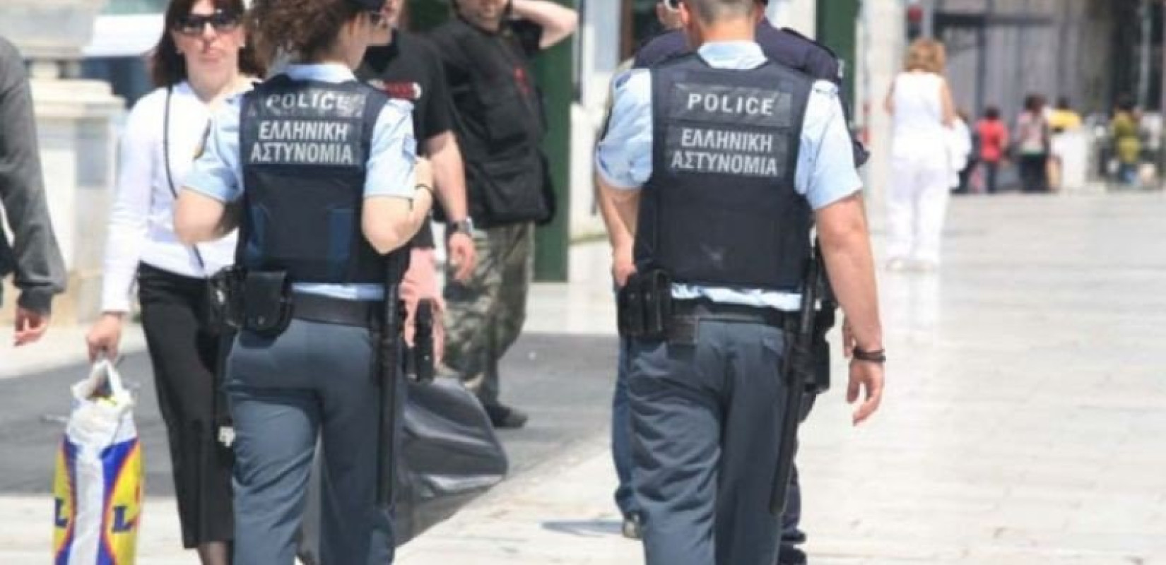 Πέτσας: Τεράστιο θέμα οι ανεμβολίαστοι αστυνομικοί (Βίντεο)