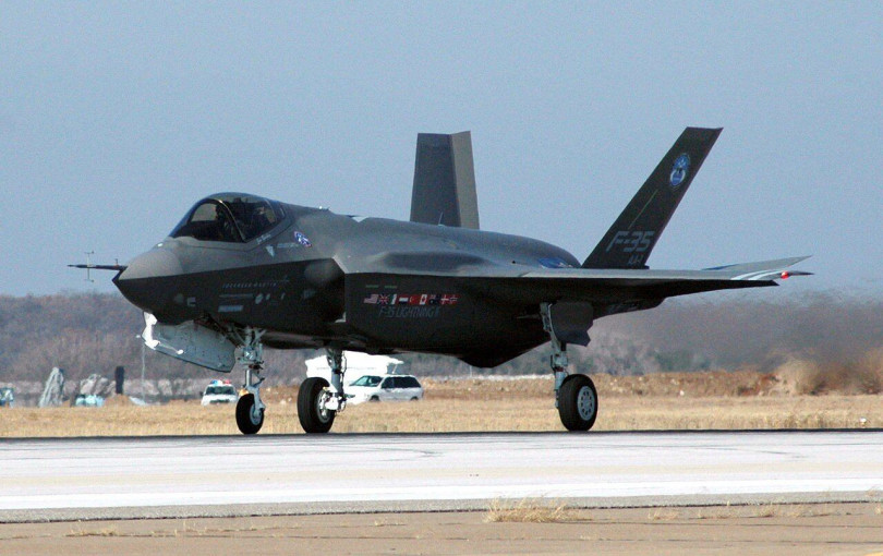 Κυβερνητικές πηγές κατά Τσίπρα για τα F-35: «Η Τουρκία παραμένει εκτός του προγράμματος»