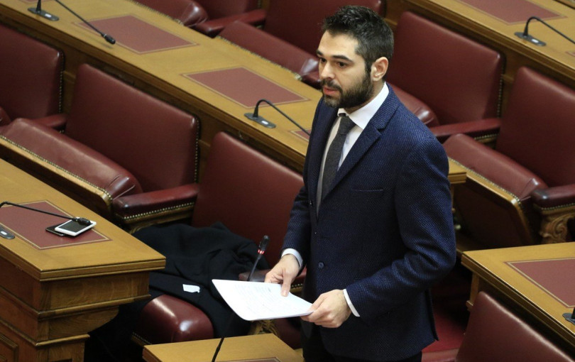 Πιο κοντά Σαρακιώτης και ΠΑΣΟΚ λόγω... ΟΠΕΚΕΠΕ