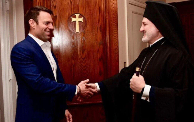 O Κασσελάκης, ο Άγιος Τσαλίκης και ο... σταυρός από λάδι