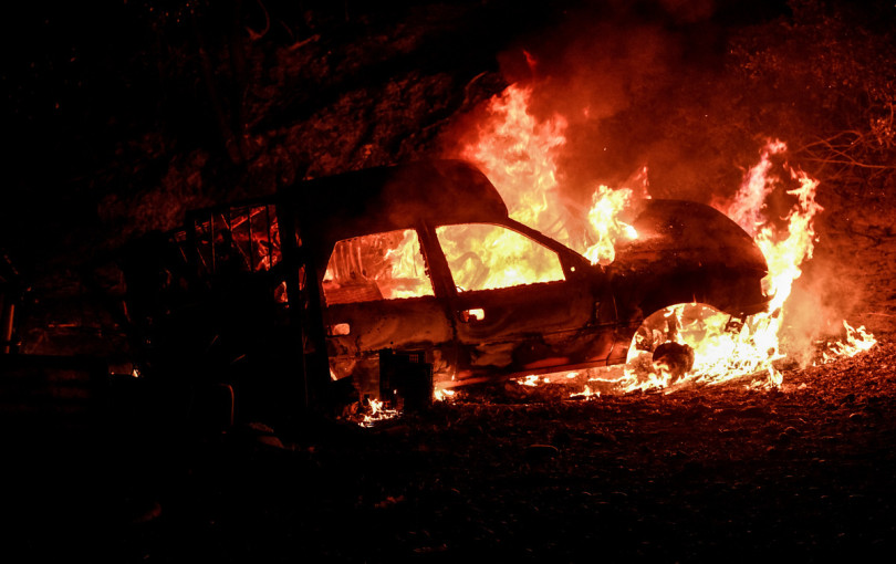 Θεσσαλονίκη: Στις φλόγες ένα αυτοκίνητο τα ξημερώματα - Εξετάζεται  το ενδεχόμενο εμπρησμού