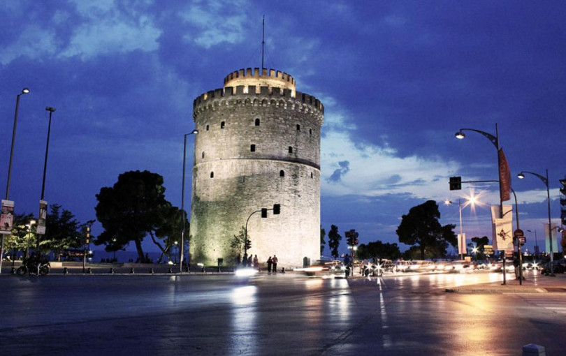 Θεσσαλονίκη: Παρατείνεται για πρώτη φορά έως τις 21:00 το ωράριο λειτουργίας του Λευκού Πύργου