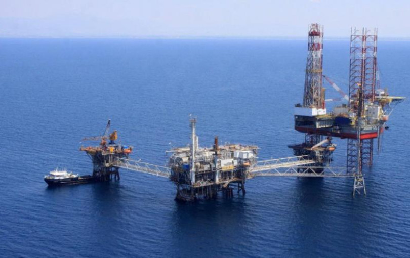 «Βουτιά» κάνουν οι τιμές του πετρελαίου μετά τις ανακοινώσεις Τραμπ για νέες διαπραγματεύσεις με το Ιράν