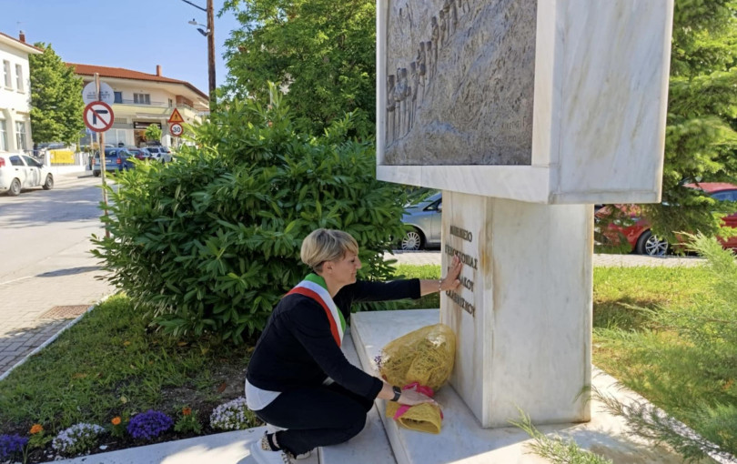 Ιταλίδα δήμαρχος απέτισε φόρο τιμής στους Πόντιους στο Ωραιόκαστρο