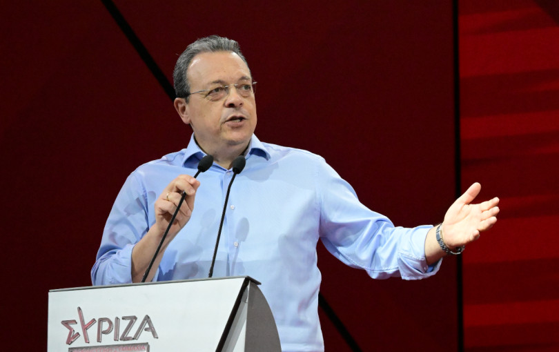 Συνεχίζει τις περιοδείες ο Φάμελλος