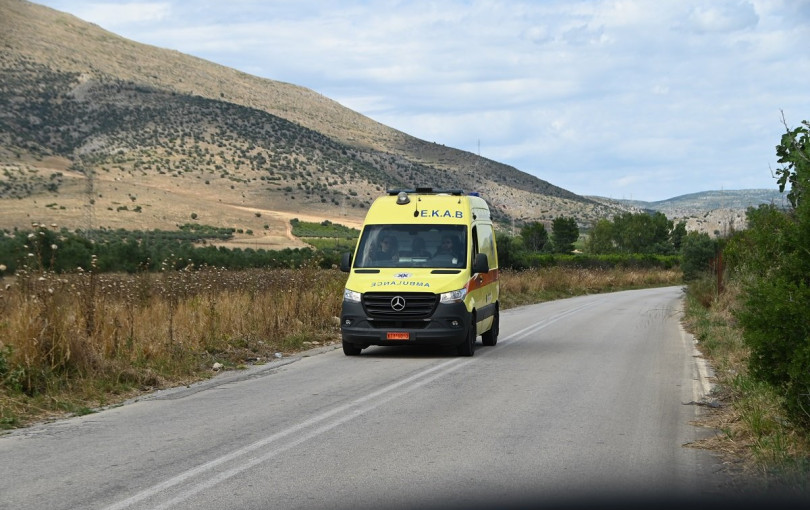 Καμμένα Βούρλα: Τροχαίο με τρία μηχανάκια και ανήλικους - Στο νοσοκομείο τέσσερα άτομα