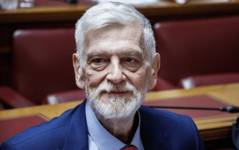 Γιάννης Λοβέρδος από τα Ιεροσόλυμα: "Απόψε το βράδυ όλοι θα κάνουμε Ανάσταση με το Άγιο Φως – Είμαι πολύ συγκινημένος" (βίντεο)