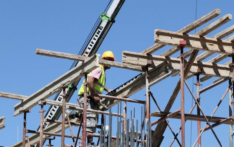 e-ΕΦΚΑ: Τη Μεγάλη Τετάρτη η καταβολή του Αδειοδωροσήμου Πάσχα σε 108.000 οικοδόμους