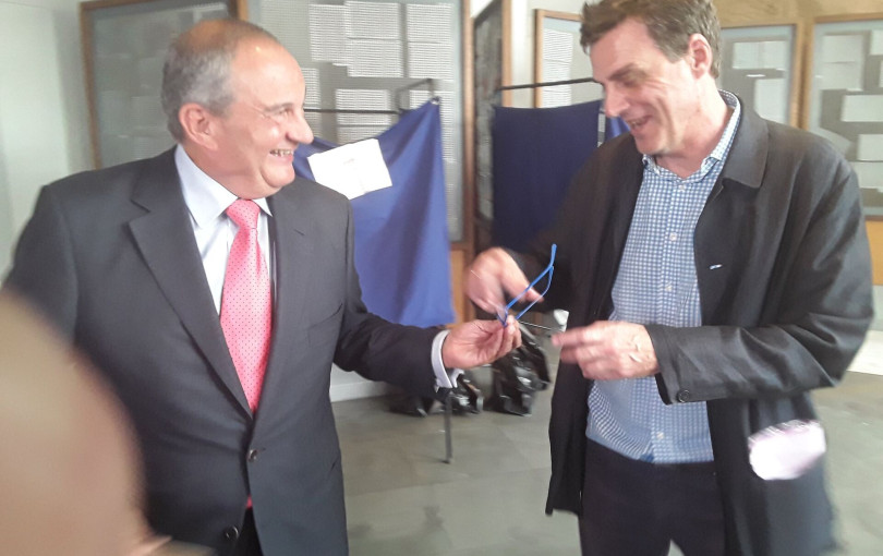 Από τη Ραφήνα ψηφίζει ο Καραμανλής