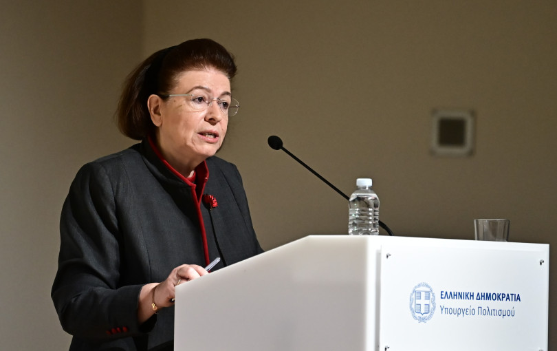 Λ. Μενδώνη: Τριήμερη περιοδεία σε Σέρρες, Πέλλα και Καστοριά
