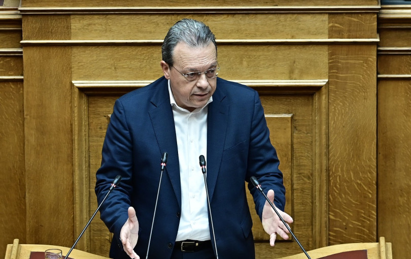 Οι κλήσεις Φάμελλου στους βουλευτές του που "φλερτάρουν" με τον Τσίπρα