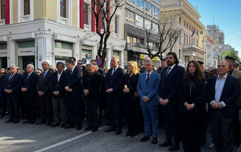 Αποστάσεις και δίδυμα στον Επιτάφιο