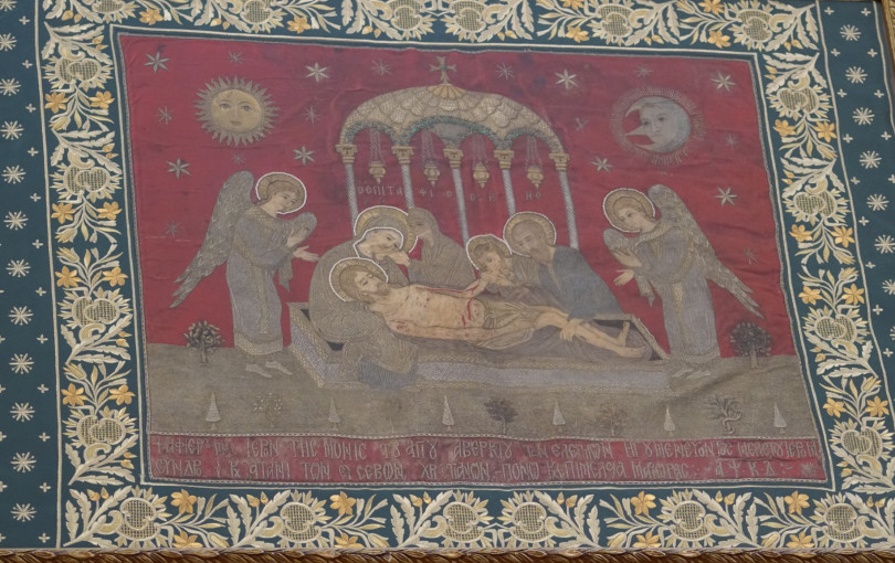 Δύο σπάνιοι Επιτάφιοι της Χαλκιδικής κρατούν ζωντανή τη μνήμη των αιώνων