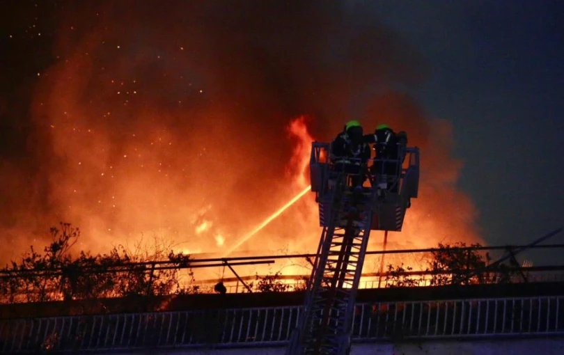 Πυρκαγιά σε διαμέρισμα στη Νέα Σμύρνη – Μία γυναίκα νεκρή