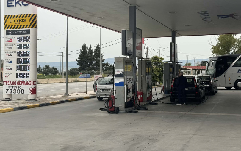 Θεσσαλονίκη: Μειωμένη κατά 10% η κατανάλωση καυσίμων - «Κολλημένες» στα 2 ευρώ οι τιμές στην αντλία