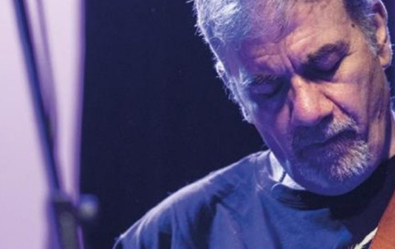 Θεσσαλονίκη: Ο Δημήτρης Σταρόβας κάνει «Beach Party» στο Θέατρο Κήπου