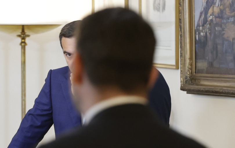 Μπουρλότο στην Κεντροαριστερά! Γράφει ο... Υπόγειος Διαδρομιστής