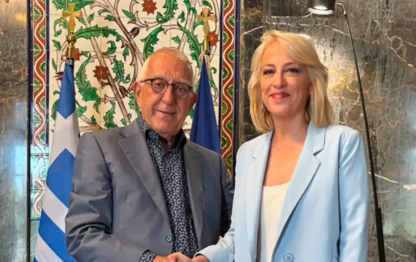 Η «θεσμική» Ρένα, οι επόμενοι προς αποχώρηση και οι γκρίνιες σε ΠΑΣΟΚ και ΕΛΑΣ! Γράφει ο Υπόγειος Διαδρομιστής