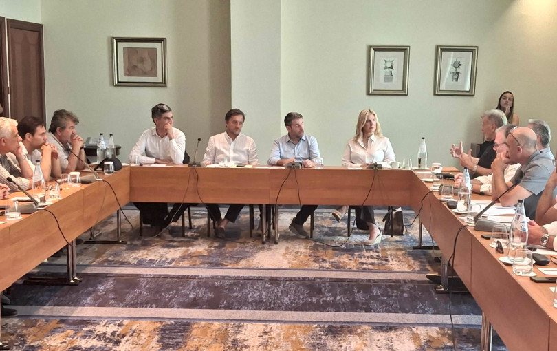 Ν. Ανδρουλάκης σε δημάρχους: «Τον σχεδιασμό για το νερό δεν τον κάνει η κυβέρνηση αλλά τα συμφέροντα» (βίντεο, φωτ.)