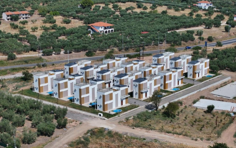 Χαλκιδική: Σάρκα και οστά παίρνει το project με τις 175 βίλες στη Γερακινή - Δείτε φωτογραφίες
