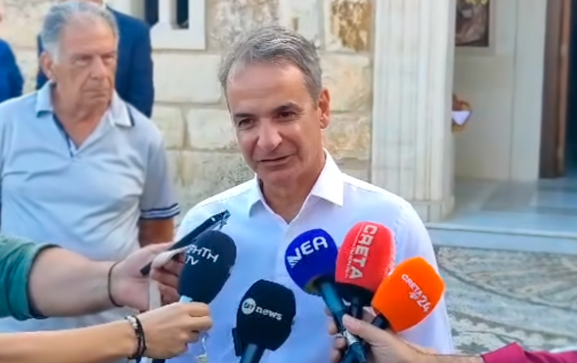 Μητσοτάκης από τα Χανιά: Η σκέψη μας βρίσκεται μαζί με όσους δίνουν  αγώνα απέναντι στις πυρκαγιές
